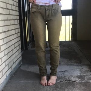 Green skinny jean